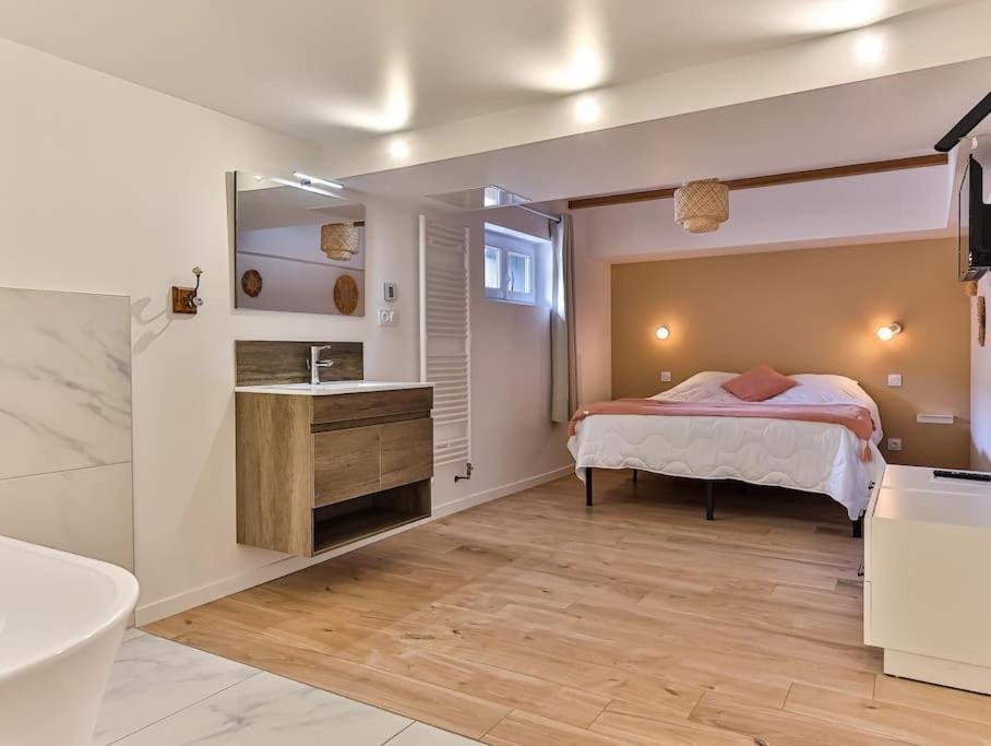 Maison Familiale La Belle Vie Jacuzzi/Sauna Saint Gilles Croix de vie Luaran gambar